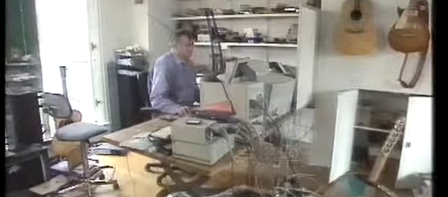 Douglas Adams’ Desk and Office in 1996?